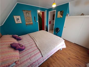 SE VENDE CASA EN VILLA ALEMANA AMPLIO TERRENO