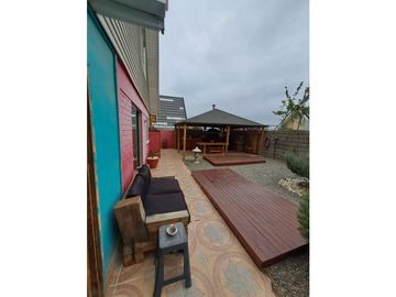 SE VENDE CASA EN VILLA ALEMANA AMPLIO TERRENO