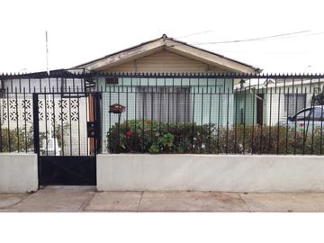 SE VENDE CASA EN VILLA ALEMANA DE 1 PISO 3 DORMITORIOS