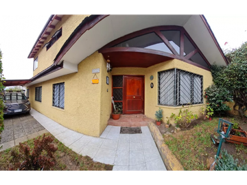 SE VENDE CASA CON TERRENO QUILPUE