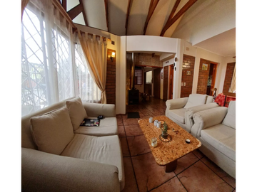 SE VENDE CASA CON TERRENO QUILPUE