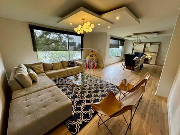 EXPECTACULAR CASA EN CONDADO DE SAYAVEDRA