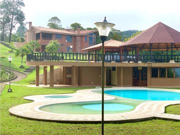 Venta finca en conjunto cerrado en Dapa