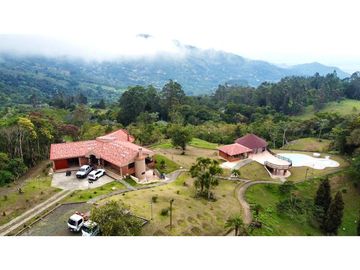 Venta finca en conjunto cerrado en Dapa