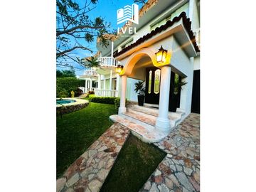 Venta Casa Campestre de Lujo en Buga