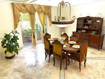 Venta Casa Campestre de Lujo en Buga