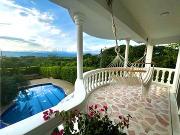 Venta Casa Campestre de Lujo en Buga