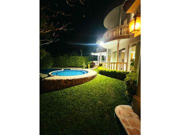 Venta Casa Campestre de Lujo en Buga