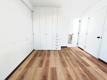Casa remodelada, excelente conexión 3D+3B+2E, Belloto centro