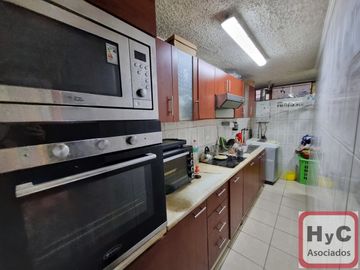 Hermoso Departamento Remodelado a Pasos de Metro