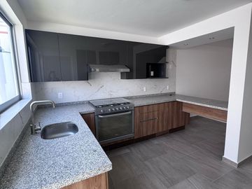 CASA VENTA CIUDAD MADERAS EL MARQUES