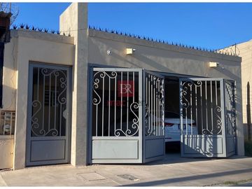 CASA EN VENTA EN COL. LAS FLORES. CD. OBREGÓN, SONORA