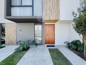 Casa en Zakia con Elegantes Acabados