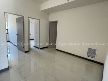CASA EN PREVENTA EN FRACCIONAMIENTO ALCAZÀRES (ZONA CANTERA)