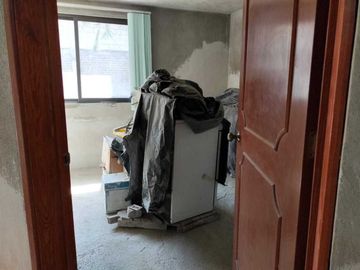 VENDO CASA PARA DECORAR. 4 RECAMARAS. JARDIN, ESTUDIO EN CHALCO