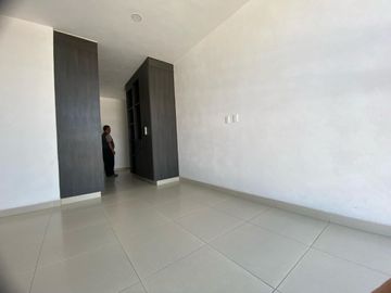 VENDO DEPARTAMENTO 2 RECAMARAS 2 BAÑOS 1 ESTAC. Y ROOF GARDEN COMUN