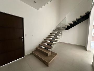 VENTA DE CASA EN ALTARES CARRETERA NACIONAL SANTIAGO N.L.