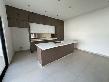 VENTA DE CASA EN ALTARES CARRETERA NACIONAL SANTIAGO N.L.