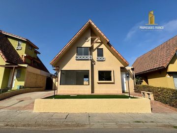 Quilpue Venta Casa 4D 4B Condominio Piscina Paso Hondo