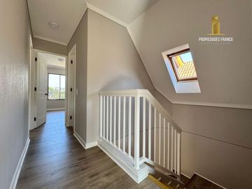 Quilpue Venta Casa 4D 4B Condominio Piscina Paso Hondo