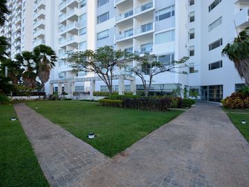 OASIS MALECÓN: EXCLUSIVO DEPARTAMENTO PANORÁMICO TOTALMENTE AMUEBLADO