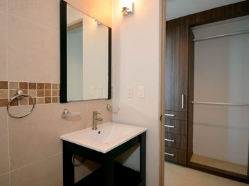 OASIS MALECÓN: EXCLUSIVO DEPARTAMENTO PANORÁMICO TOTALMENTE AMUEBLADO