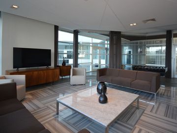 OASIS MALECÓN: EXCLUSIVO DEPARTAMENTO PANORÁMICO TOTALMENTE AMUEBLADO
