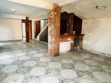 CASA EN VENTA o RENTA EN TOLUCA.