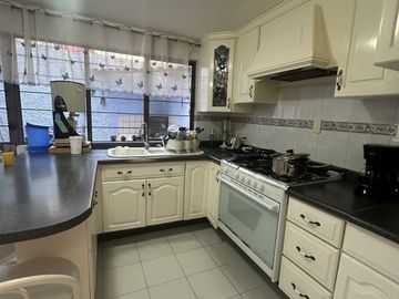 VENTA CASA EN SAN LORENZO LA CEBADA