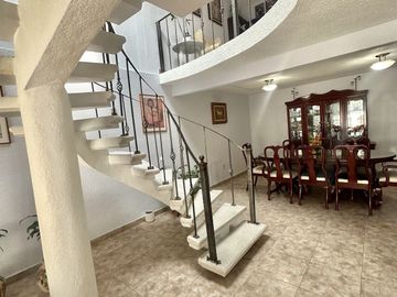 VENTA CASA EN SAN LORENZO LA CEBADA