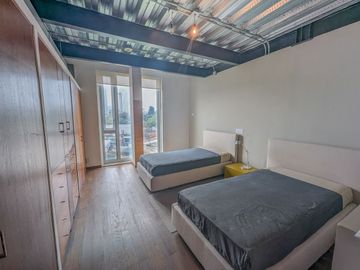 Loft  de 320 m2 y 3 habitaciones.