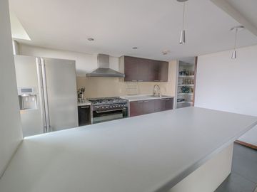 Loft  de 320 m2 y 3 habitaciones.