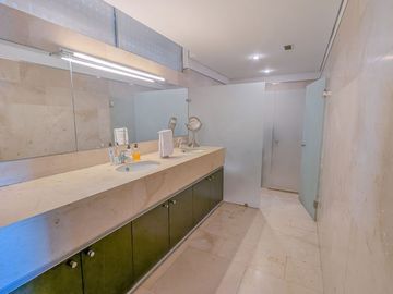 Loft  de 320 m2 y 3 habitaciones.
