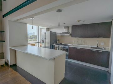 Loft  de 320 m2 y 3 habitaciones.