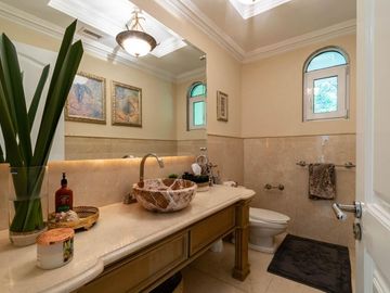 CASA EN VENTA EN HACIENDA DE  VALLE ESCONDIDO