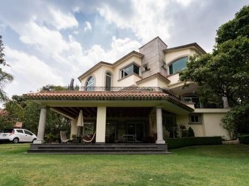 CASA EN VENTA EN HACIENDA DE  VALLE ESCONDIDO