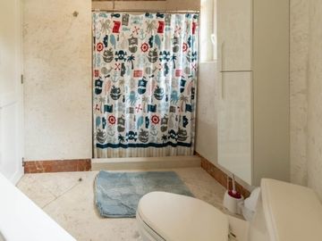 CASA EN VENTA EN HACIENDA DE  VALLE ESCONDIDO