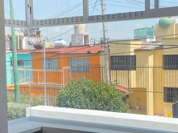VENTA DE CASA EN LA COLONIA RANCHO LA MORA EN TOLUCA