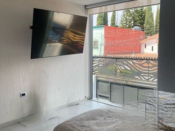 CASA SEMINUEVA EN VENTA ZONA RECTA CHOLULA, A SOLO MINUTOS DE UDLAP