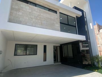 CORRE !!!! CASA LISTA PARA ESTRENAR !!  TE ESPERA EN PARQUE NAYARIT