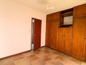 VENTA CASA EN ESQUINA TANDIL