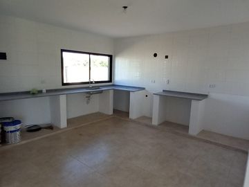 Casa en venta de 3 dormitorios c/ cochera Country el Lagar. Los nogales