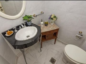 Venta Semipiso Frente 4 ambientes c/dep Recoleta