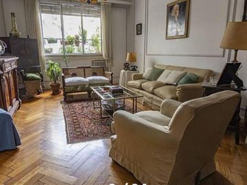 Venta Semipiso Frente 4 ambientes c/dep Recoleta