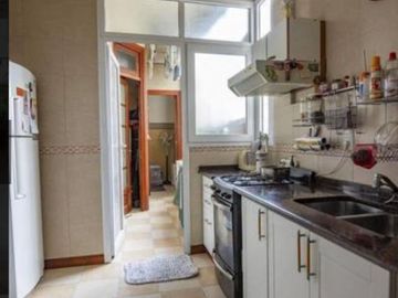 Venta Semipiso Frente 4 ambientes c/dep Recoleta