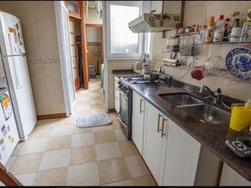 Venta Semipiso Frente 4 ambientes c/dep Recoleta