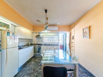 CASA VENTA LA FLORIDA 2 DORMITORIOS PLANTA ALTA