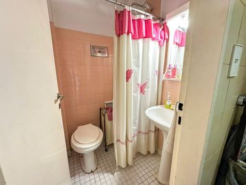 CASA VENTA 4 AMBIENTES CASTELAR LOTE PROPIO