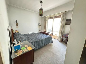 CASA VENTA 4 AMBIENTES CASTELAR LOTE PROPIO