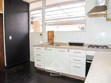 Casa en Venta en Manquehue Sur / Hernando de Magallanes